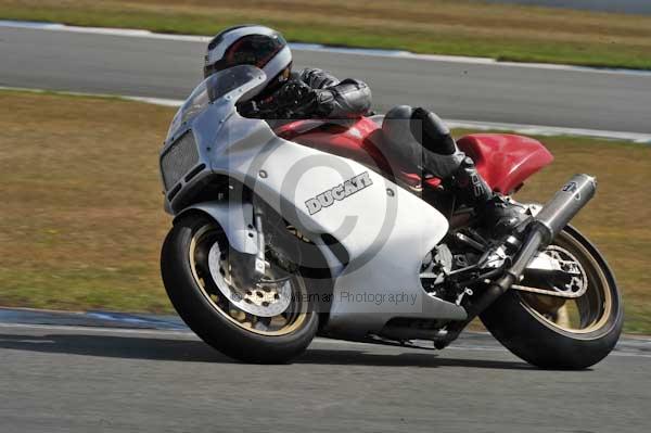 Motorcycle action photographs;donington;donington park leicestershire;donington photographs;event digital images;eventdigitalimages;no limits trackday;peter wileman photography;trackday;trackday digital images;trackday photos