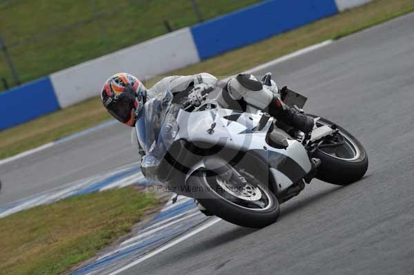 Motorcycle action photographs;donington;donington park leicestershire;donington photographs;event digital images;eventdigitalimages;no limits trackday;peter wileman photography;trackday;trackday digital images;trackday photos