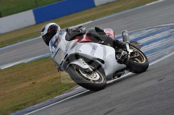 Motorcycle action photographs;donington;donington park leicestershire;donington photographs;event digital images;eventdigitalimages;no limits trackday;peter wileman photography;trackday;trackday digital images;trackday photos