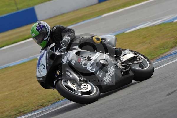 Motorcycle action photographs;donington;donington park leicestershire;donington photographs;event digital images;eventdigitalimages;no limits trackday;peter wileman photography;trackday;trackday digital images;trackday photos