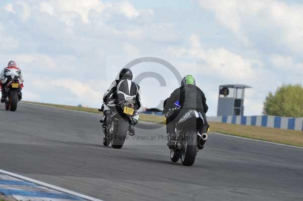 Motorcycle action photographs;donington;donington park leicestershire;donington photographs;event digital images;eventdigitalimages;no limits trackday;peter wileman photography;trackday;trackday digital images;trackday photos