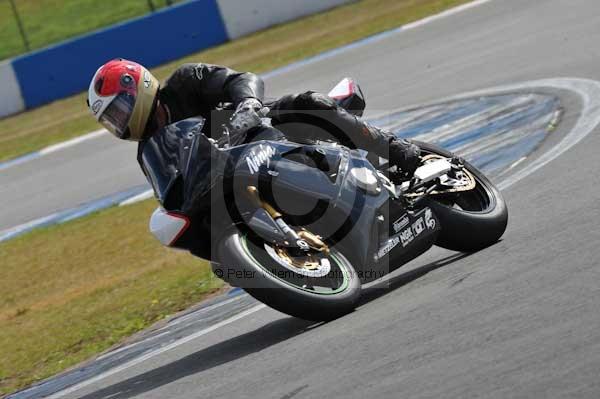 Motorcycle action photographs;donington;donington park leicestershire;donington photographs;event digital images;eventdigitalimages;no limits trackday;peter wileman photography;trackday;trackday digital images;trackday photos