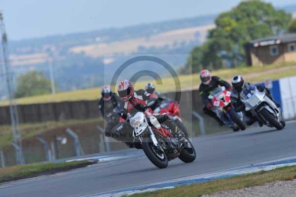 Motorcycle action photographs;donington;donington park leicestershire;donington photographs;event digital images;eventdigitalimages;no limits trackday;peter wileman photography;trackday;trackday digital images;trackday photos