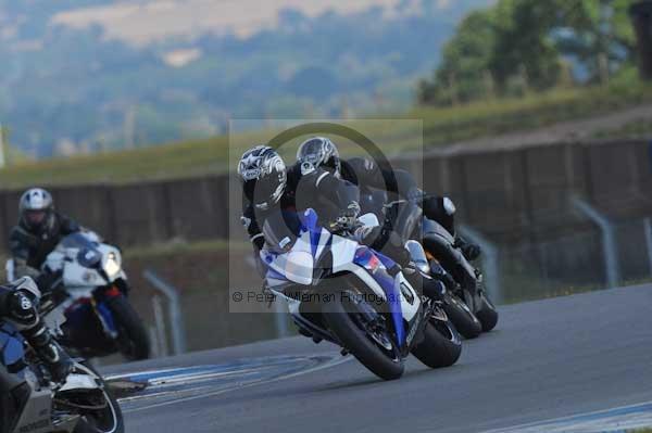 Motorcycle action photographs;donington;donington park leicestershire;donington photographs;event digital images;eventdigitalimages;no limits trackday;peter wileman photography;trackday;trackday digital images;trackday photos