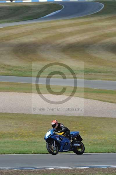 Motorcycle action photographs;donington;donington park leicestershire;donington photographs;event digital images;eventdigitalimages;no limits trackday;peter wileman photography;trackday;trackday digital images;trackday photos