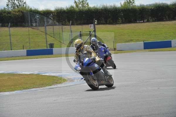 Motorcycle action photographs;donington;donington park leicestershire;donington photographs;event digital images;eventdigitalimages;no limits trackday;peter wileman photography;trackday;trackday digital images;trackday photos