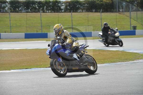 Motorcycle action photographs;donington;donington park leicestershire;donington photographs;event digital images;eventdigitalimages;no limits trackday;peter wileman photography;trackday;trackday digital images;trackday photos