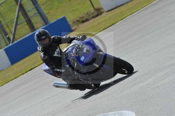 Motorcycle action photographs;donington;donington park leicestershire;donington photographs;event digital images;eventdigitalimages;no limits trackday;peter wileman photography;trackday;trackday digital images;trackday photos