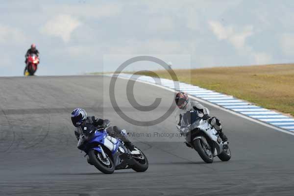 Motorcycle action photographs;donington;donington park leicestershire;donington photographs;event digital images;eventdigitalimages;no limits trackday;peter wileman photography;trackday;trackday digital images;trackday photos