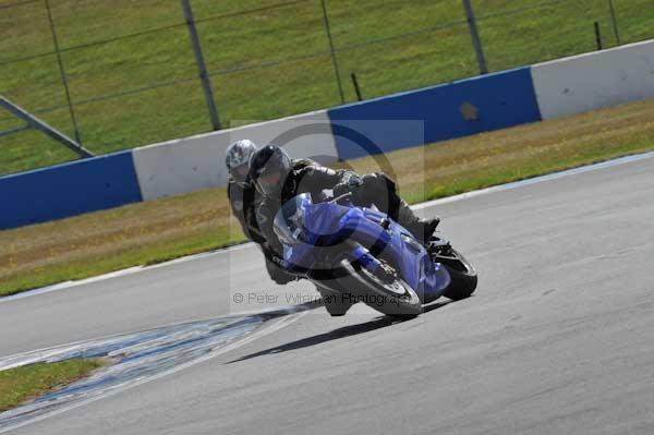 Motorcycle action photographs;donington;donington park leicestershire;donington photographs;event digital images;eventdigitalimages;no limits trackday;peter wileman photography;trackday;trackday digital images;trackday photos