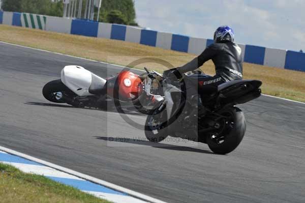 Motorcycle action photographs;donington;donington park leicestershire;donington photographs;event digital images;eventdigitalimages;no limits trackday;peter wileman photography;trackday;trackday digital images;trackday photos