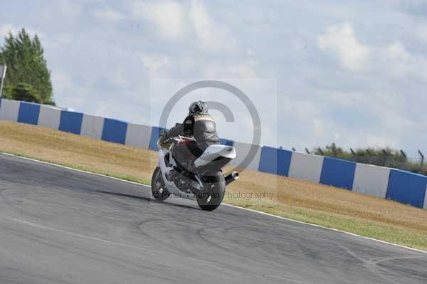 Motorcycle action photographs;donington;donington park leicestershire;donington photographs;event digital images;eventdigitalimages;no limits trackday;peter wileman photography;trackday;trackday digital images;trackday photos