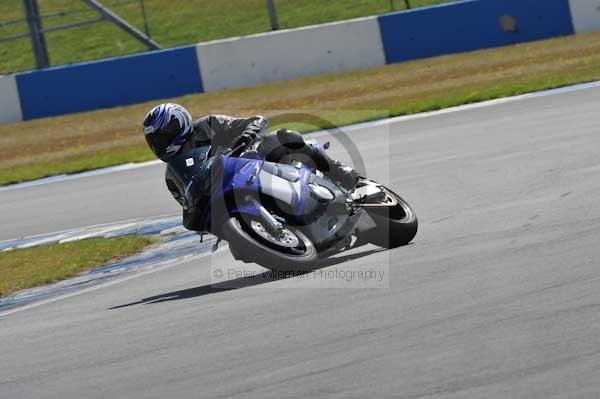 Motorcycle action photographs;donington;donington park leicestershire;donington photographs;event digital images;eventdigitalimages;no limits trackday;peter wileman photography;trackday;trackday digital images;trackday photos