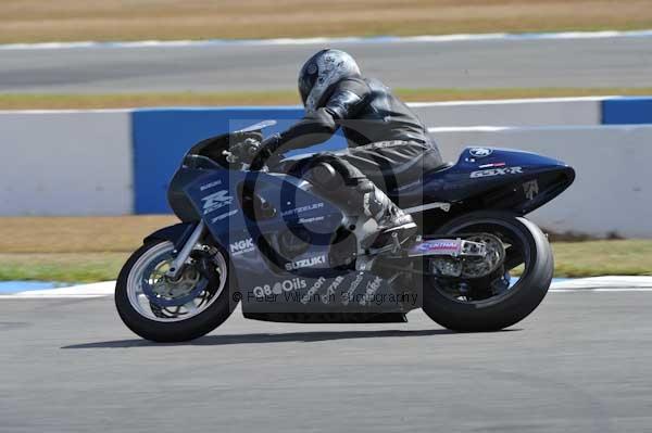 Motorcycle action photographs;donington;donington park leicestershire;donington photographs;event digital images;eventdigitalimages;no limits trackday;peter wileman photography;trackday;trackday digital images;trackday photos