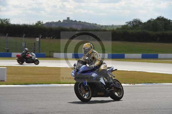 Motorcycle action photographs;donington;donington park leicestershire;donington photographs;event digital images;eventdigitalimages;no limits trackday;peter wileman photography;trackday;trackday digital images;trackday photos