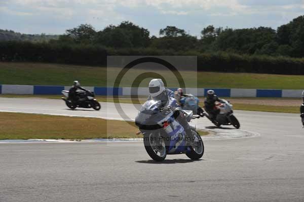 Motorcycle action photographs;donington;donington park leicestershire;donington photographs;event digital images;eventdigitalimages;no limits trackday;peter wileman photography;trackday;trackday digital images;trackday photos