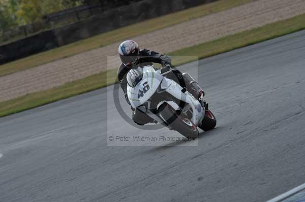 Motorcycle action photographs;donington;donington park leicestershire;donington photographs;event digital images;eventdigitalimages;no limits trackday;peter wileman photography;trackday;trackday digital images;trackday photos