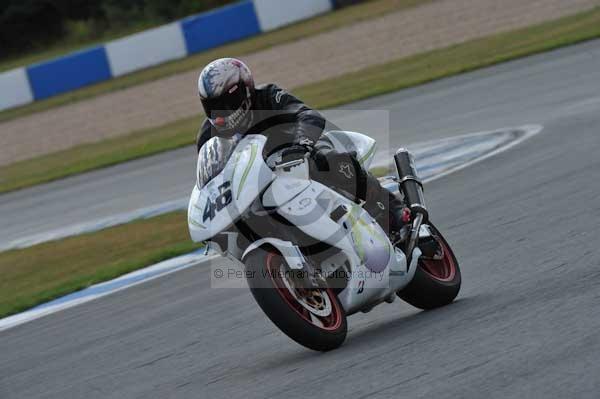 Motorcycle action photographs;donington;donington park leicestershire;donington photographs;event digital images;eventdigitalimages;no limits trackday;peter wileman photography;trackday;trackday digital images;trackday photos