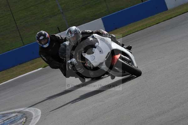 Motorcycle action photographs;donington;donington park leicestershire;donington photographs;event digital images;eventdigitalimages;no limits trackday;peter wileman photography;trackday;trackday digital images;trackday photos