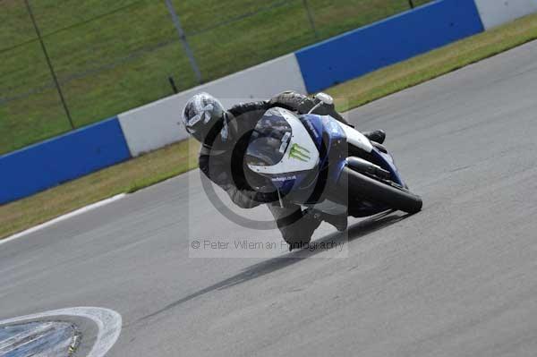 Motorcycle action photographs;donington;donington park leicestershire;donington photographs;event digital images;eventdigitalimages;no limits trackday;peter wileman photography;trackday;trackday digital images;trackday photos