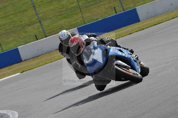 Motorcycle action photographs;donington;donington park leicestershire;donington photographs;event digital images;eventdigitalimages;no limits trackday;peter wileman photography;trackday;trackday digital images;trackday photos