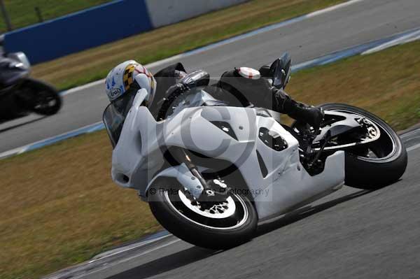 Motorcycle action photographs;donington;donington park leicestershire;donington photographs;event digital images;eventdigitalimages;no limits trackday;peter wileman photography;trackday;trackday digital images;trackday photos