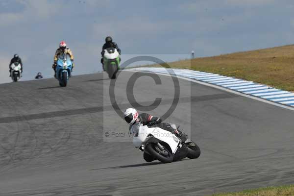 Motorcycle action photographs;donington;donington park leicestershire;donington photographs;event digital images;eventdigitalimages;no limits trackday;peter wileman photography;trackday;trackday digital images;trackday photos