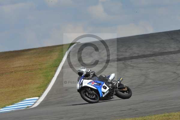 Motorcycle action photographs;donington;donington park leicestershire;donington photographs;event digital images;eventdigitalimages;no limits trackday;peter wileman photography;trackday;trackday digital images;trackday photos