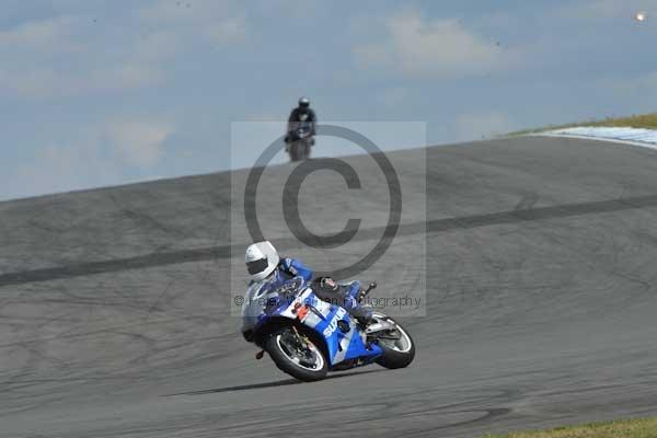 Motorcycle action photographs;donington;donington park leicestershire;donington photographs;event digital images;eventdigitalimages;no limits trackday;peter wileman photography;trackday;trackday digital images;trackday photos