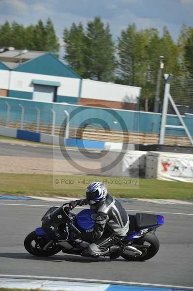 Motorcycle action photographs;donington;donington park leicestershire;donington photographs;event digital images;eventdigitalimages;no limits trackday;peter wileman photography;trackday;trackday digital images;trackday photos