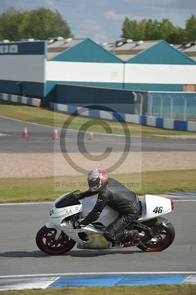 Motorcycle action photographs;donington;donington park leicestershire;donington photographs;event digital images;eventdigitalimages;no limits trackday;peter wileman photography;trackday;trackday digital images;trackday photos