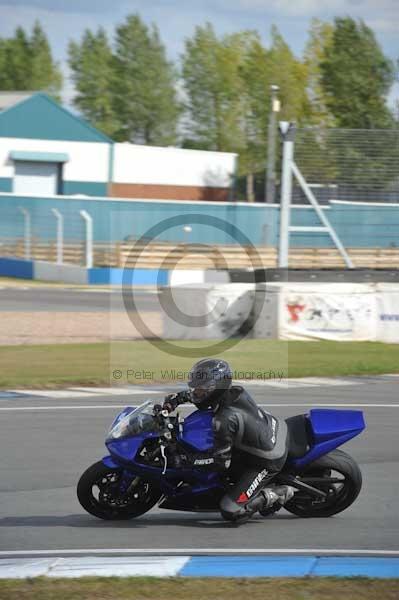 Motorcycle action photographs;donington;donington park leicestershire;donington photographs;event digital images;eventdigitalimages;no limits trackday;peter wileman photography;trackday;trackday digital images;trackday photos