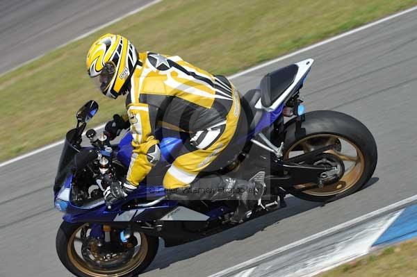 Motorcycle action photographs;donington;donington park leicestershire;donington photographs;event digital images;eventdigitalimages;no limits trackday;peter wileman photography;trackday;trackday digital images;trackday photos