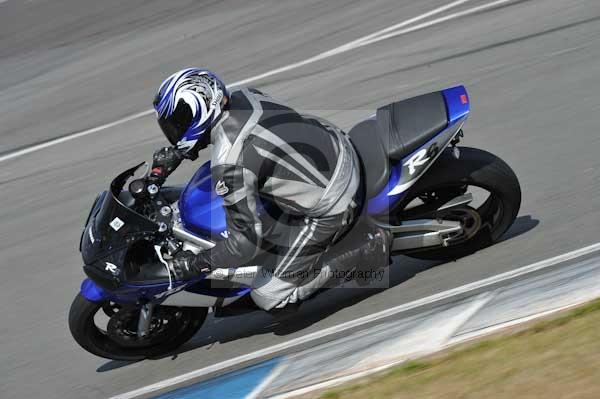 Motorcycle action photographs;donington;donington park leicestershire;donington photographs;event digital images;eventdigitalimages;no limits trackday;peter wileman photography;trackday;trackday digital images;trackday photos