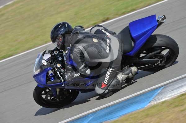 Motorcycle action photographs;donington;donington park leicestershire;donington photographs;event digital images;eventdigitalimages;no limits trackday;peter wileman photography;trackday;trackday digital images;trackday photos