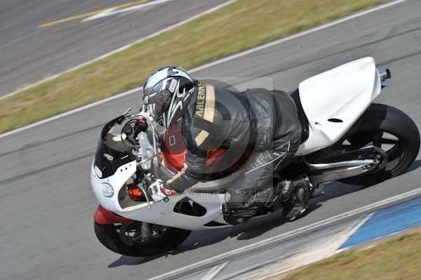 Motorcycle action photographs;donington;donington park leicestershire;donington photographs;event digital images;eventdigitalimages;no limits trackday;peter wileman photography;trackday;trackday digital images;trackday photos