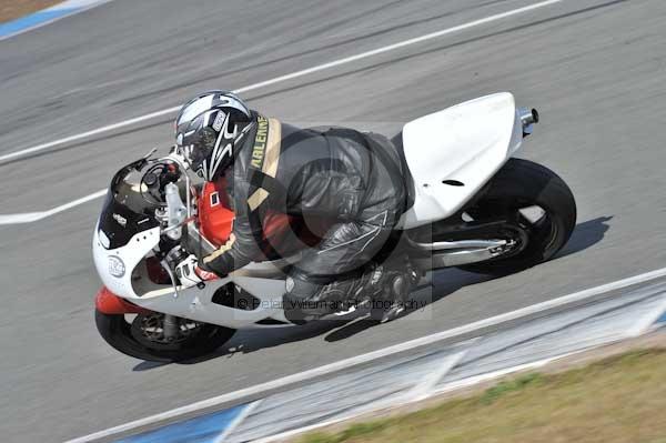 Motorcycle action photographs;donington;donington park leicestershire;donington photographs;event digital images;eventdigitalimages;no limits trackday;peter wileman photography;trackday;trackday digital images;trackday photos