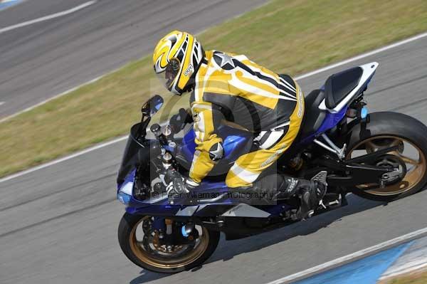 Motorcycle action photographs;donington;donington park leicestershire;donington photographs;event digital images;eventdigitalimages;no limits trackday;peter wileman photography;trackday;trackday digital images;trackday photos