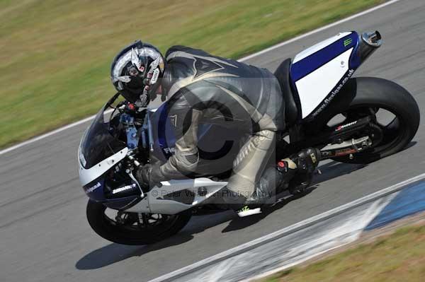 Motorcycle action photographs;donington;donington park leicestershire;donington photographs;event digital images;eventdigitalimages;no limits trackday;peter wileman photography;trackday;trackday digital images;trackday photos