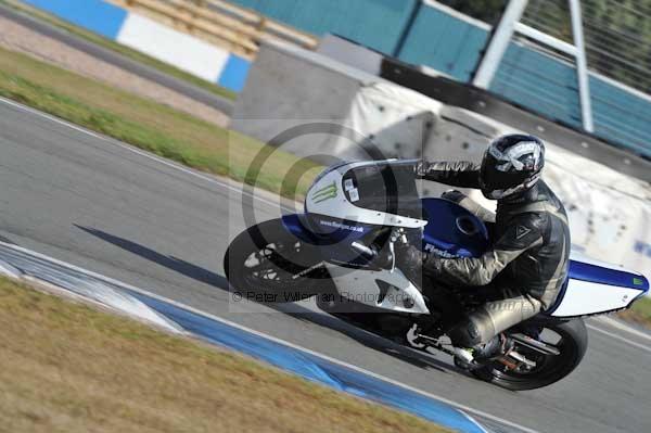 Motorcycle action photographs;donington;donington park leicestershire;donington photographs;event digital images;eventdigitalimages;no limits trackday;peter wileman photography;trackday;trackday digital images;trackday photos