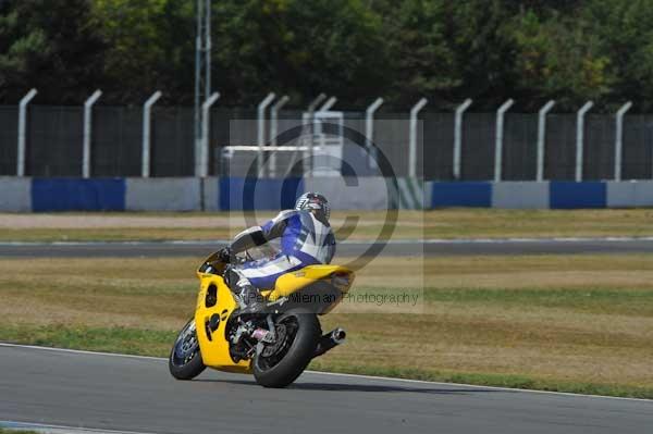 Motorcycle action photographs;donington;donington park leicestershire;donington photographs;event digital images;eventdigitalimages;no limits trackday;peter wileman photography;trackday;trackday digital images;trackday photos