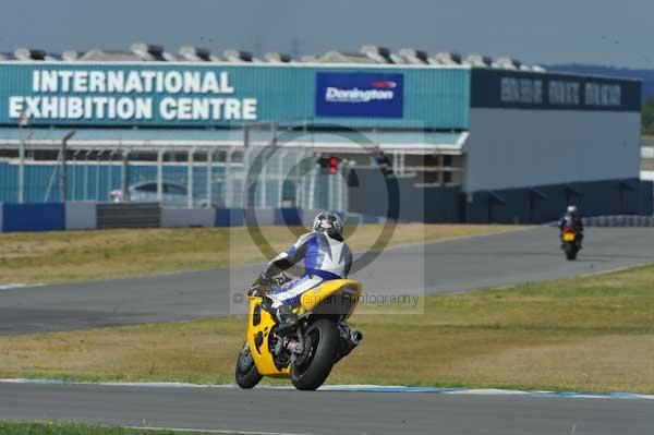 Motorcycle action photographs;donington;donington park leicestershire;donington photographs;event digital images;eventdigitalimages;no limits trackday;peter wileman photography;trackday;trackday digital images;trackday photos