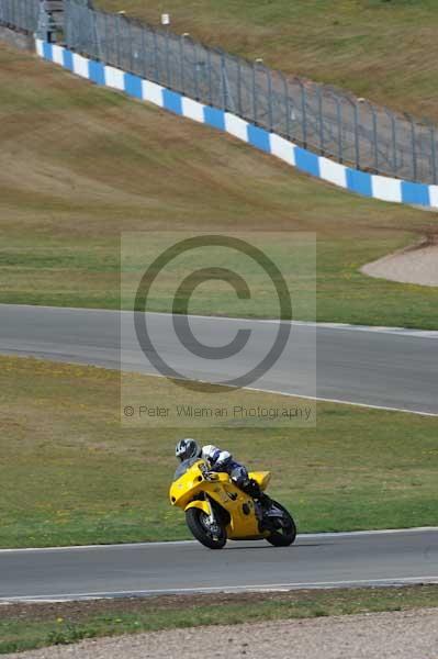 Motorcycle action photographs;donington;donington park leicestershire;donington photographs;event digital images;eventdigitalimages;no limits trackday;peter wileman photography;trackday;trackday digital images;trackday photos