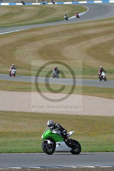 Motorcycle action photographs;donington;donington park leicestershire;donington photographs;event digital images;eventdigitalimages;no limits trackday;peter wileman photography;trackday;trackday digital images;trackday photos