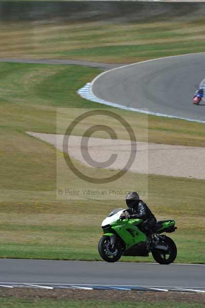 Motorcycle action photographs;donington;donington park leicestershire;donington photographs;event digital images;eventdigitalimages;no limits trackday;peter wileman photography;trackday;trackday digital images;trackday photos