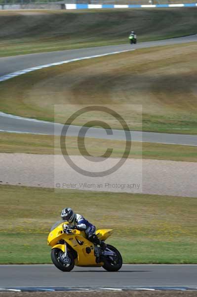 Motorcycle action photographs;donington;donington park leicestershire;donington photographs;event digital images;eventdigitalimages;no limits trackday;peter wileman photography;trackday;trackday digital images;trackday photos