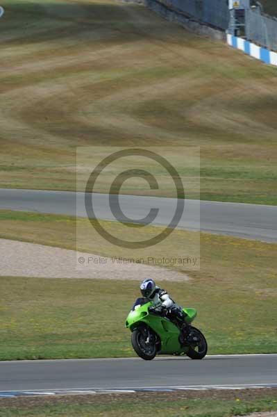 Motorcycle action photographs;donington;donington park leicestershire;donington photographs;event digital images;eventdigitalimages;no limits trackday;peter wileman photography;trackday;trackday digital images;trackday photos