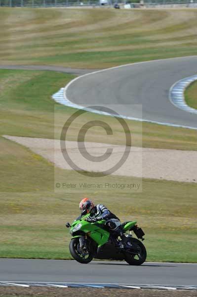 Motorcycle action photographs;donington;donington park leicestershire;donington photographs;event digital images;eventdigitalimages;no limits trackday;peter wileman photography;trackday;trackday digital images;trackday photos