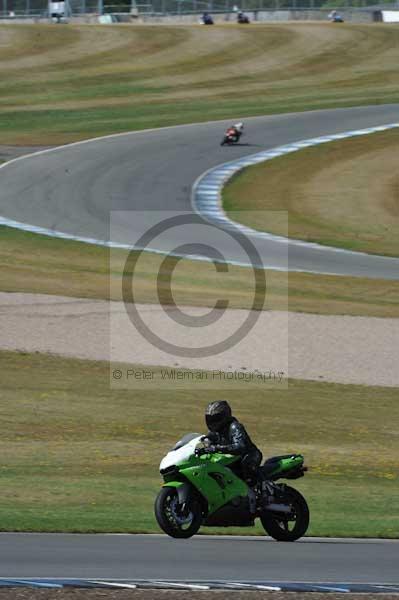 Motorcycle action photographs;donington;donington park leicestershire;donington photographs;event digital images;eventdigitalimages;no limits trackday;peter wileman photography;trackday;trackday digital images;trackday photos