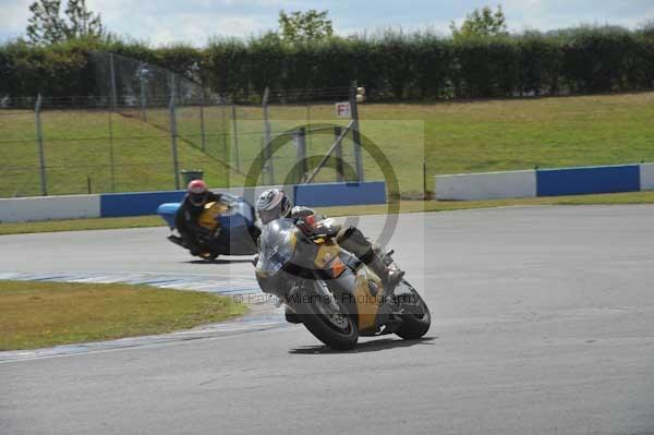 Motorcycle action photographs;donington;donington park leicestershire;donington photographs;event digital images;eventdigitalimages;no limits trackday;peter wileman photography;trackday;trackday digital images;trackday photos